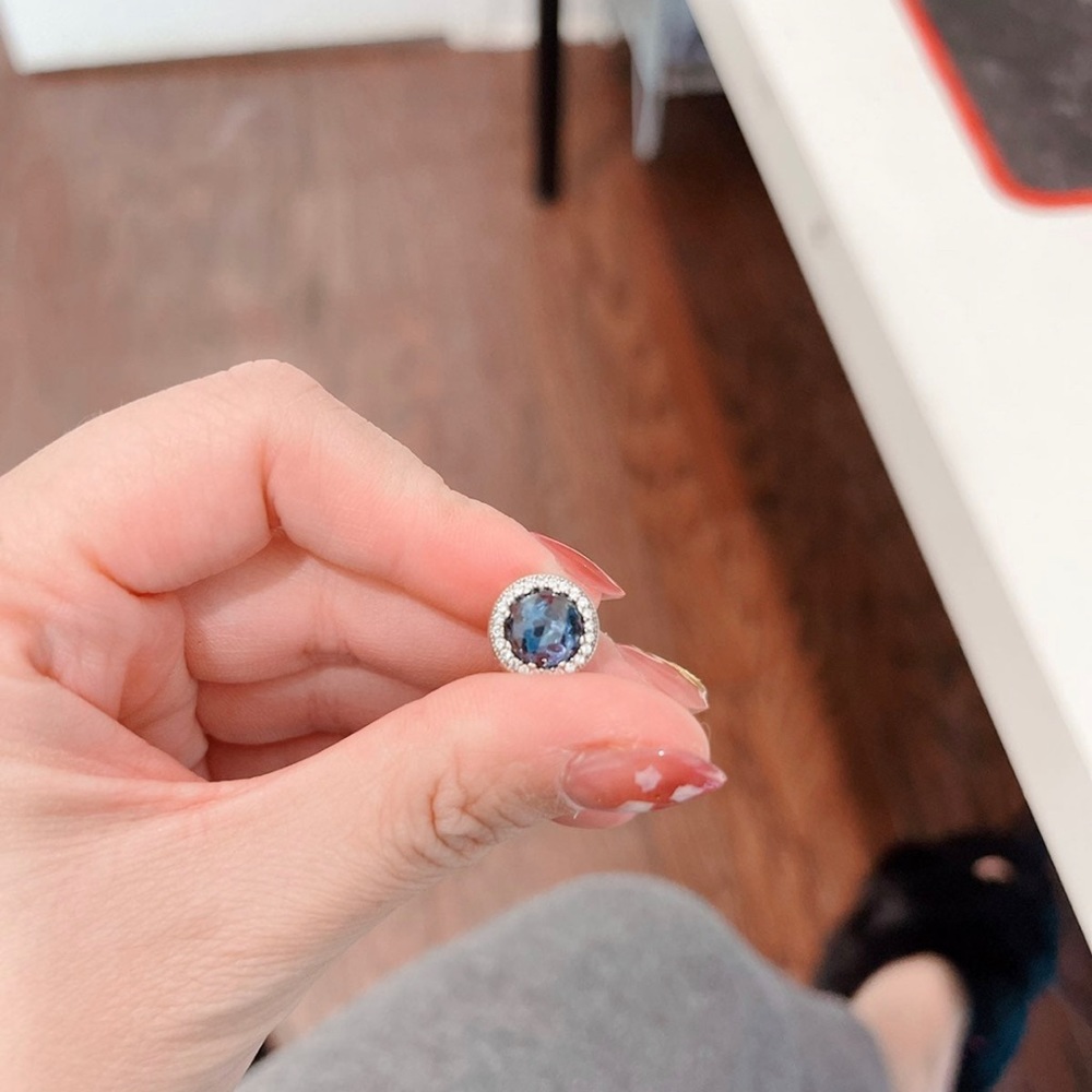 Pandora limited edition Sparkling Dark Blue crystal Charm /NWT - Picture 2 of 5